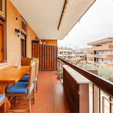 Tsuki House Apartment